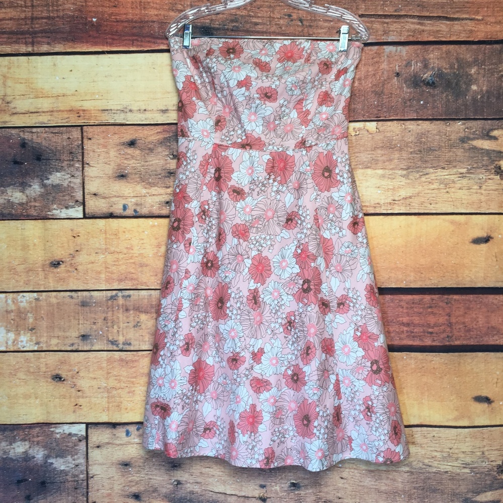 Pretty in Barbie Pink Floral Ann Taylor Loft Dress Size 6
